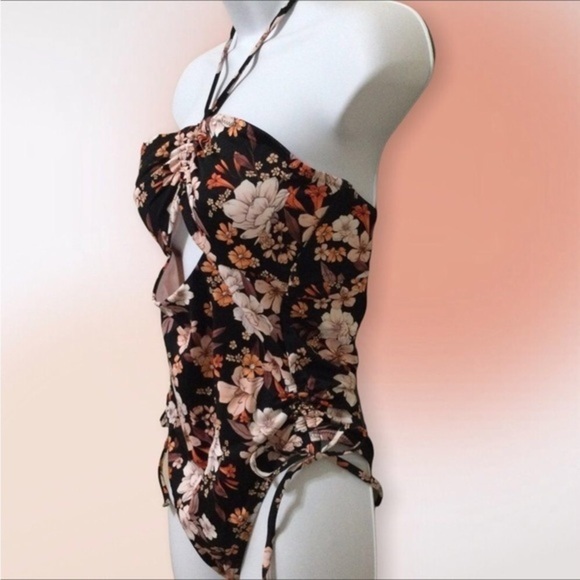 Shade & Shore Floral Halter One Piece Low Back High Cut Swimsuit Med - Picture 6 of 15